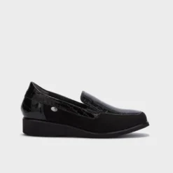 fara slip on
